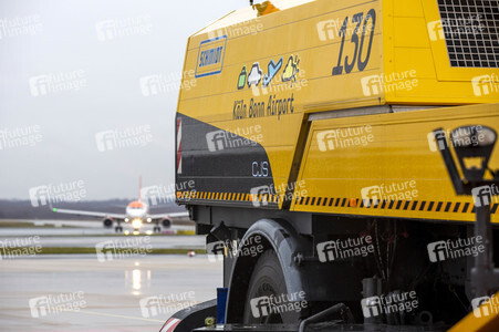 Präsentation des Winter-Fuhrparks des Flughafens Köln Bonn