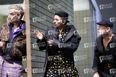 Theaterprobe '(Life on earth can be sweet) Donna' in Berlin