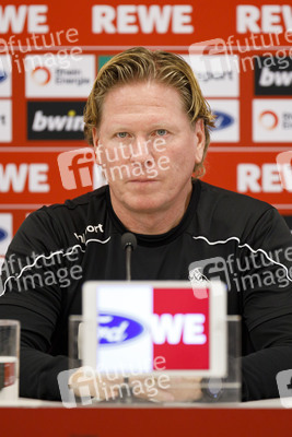 Pressekonferenz des 1. FC Köln in Köln