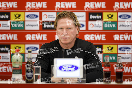 Pressekonferenz des 1. FC Köln in Köln