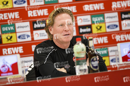 Pressekonferenz des 1. FC Köln in Köln