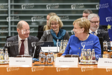 Spitzengespräch der Bundesregierung zur Fachkräftezuwanderung in Berlin