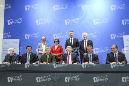 Spitzengespräch der Bundesregierung zur Fachkräftezuwanderung in Berlin