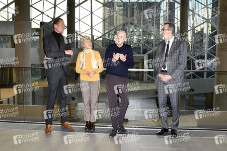 Schlüsselübergabe Axel-Springer-Neubau in Berlin