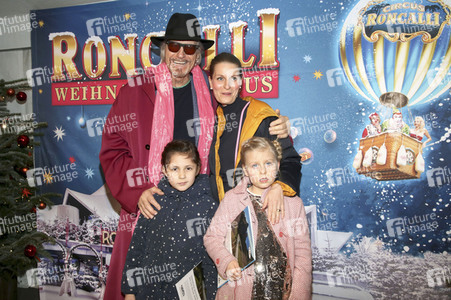 Premiere '16. Original Roncalli Weihnachtscircus' in Berlin