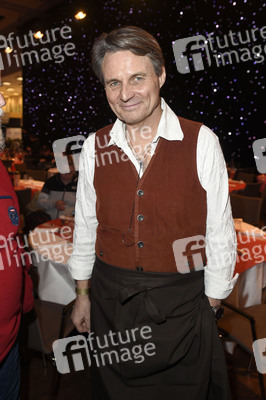 25. Weihnachtsfeier für Obdachlose und Bedürftige in Berlin