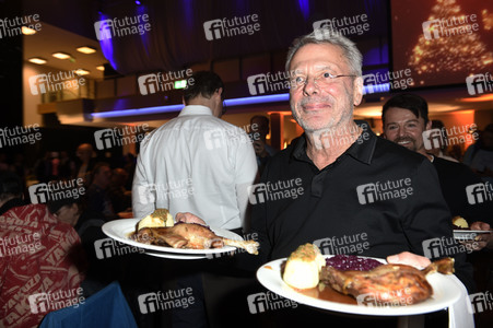 25. Weihnachtsfeier für Obdachlose und Bedürftige in Berlin