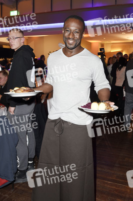 25. Weihnachtsfeier für Obdachlose und Bedürftige in Berlin