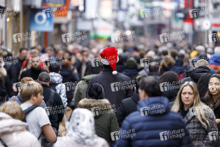 Symbolfoto Weihnachtseinkäufe