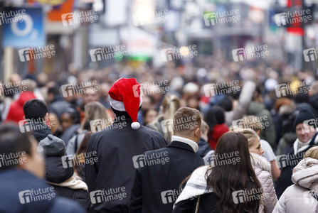 Symbolfoto Weihnachtseinkäufe