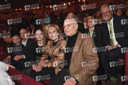 Premiere 1. Winterprogramm 2019 Circus Krone in München