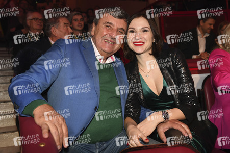 Premiere 1. Winterprogramm 2019 Circus Krone in München