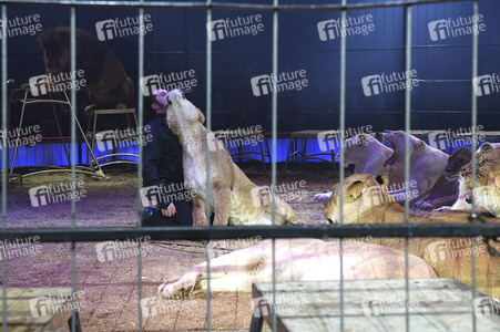 Premiere 1. Winterprogramm 2019 Circus Krone in München