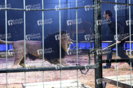 Premiere 1. Winterprogramm 2019 Circus Krone in München