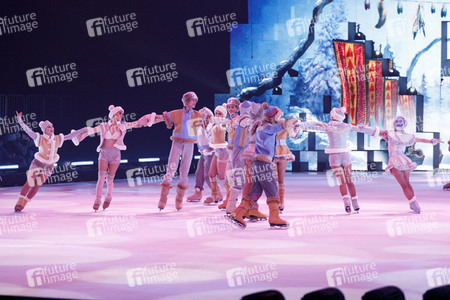 Eis-Revue 'Holiday on Ice - Supernova' in Köln