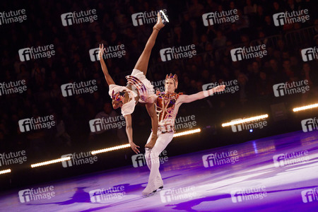 Eis-Revue 'Holiday on Ice - Supernova' in Köln