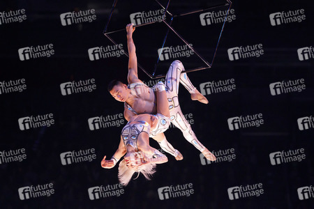 Eis-Revue 'Holiday on Ice - Supernova' in Köln