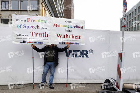 Demonstration gegen den WDR