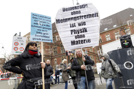 Demonstration gegen den WDR
