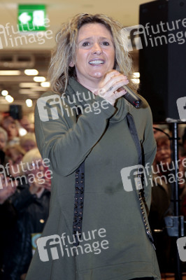 CD-Präsentation von Daniela Alfinito in Görltz