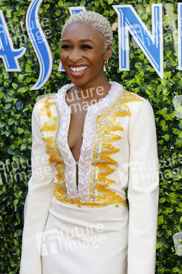 7. Gold Meets Golden Event in Los Angeles