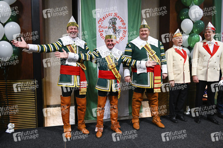 Einzug des Kölner Dreigestirns in die Hofburg in Köln