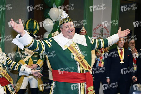 Einzug des Kölner Dreigestirns in die Hofburg in Köln