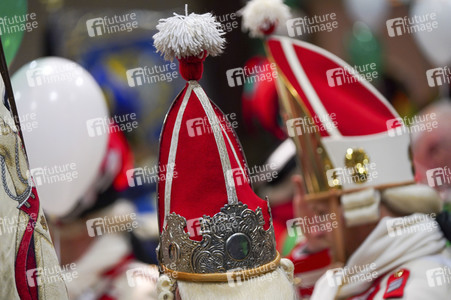 Einzug des Kölner Dreigestirns in die Hofburg in Köln