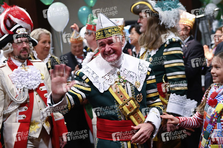 Einzug des Kölner Dreigestirns in die Hofburg in Köln