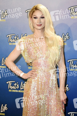 Musicalpremiere 'That's Life - Das Sinatra-Musical' in Berlin