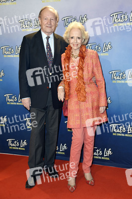 Musicalpremiere 'That's Life - Das Sinatra-Musical' in Berlin