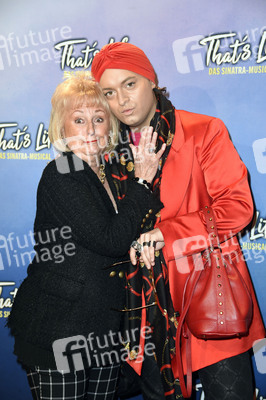 Musicalpremiere 'That's Life - Das Sinatra-Musical' in Berlin