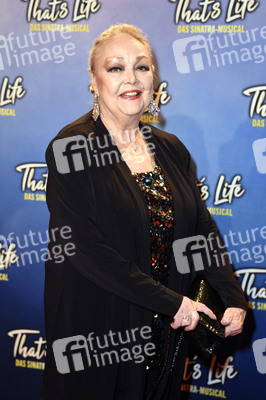 Musicalpremiere 'That's Life - Das Sinatra-Musical' in Berlin