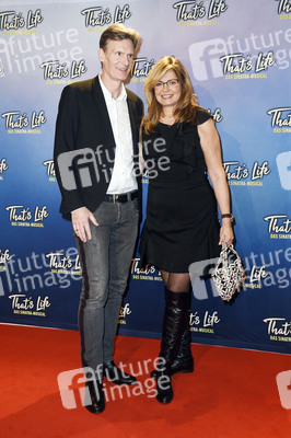 Musicalpremiere 'That's Life - Das Sinatra-Musical' in Berlin