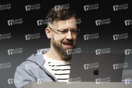 Theaterprobe 'Monsieur Pierre' in Hamburg