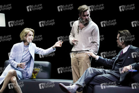 Theaterprobe 'Drei Mal Leben' in Berlin