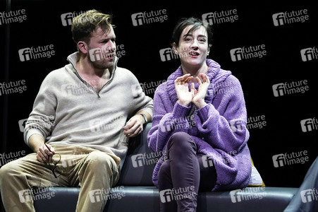 Theaterprobe 'Drei Mal Leben' in Berlin