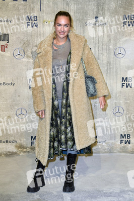 Auftaktshow 'Mercedes-Benz presents fashion talents from South Africa' auf der Berlin Fashion Week Autumn/Winter 2020