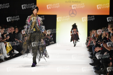 Auftaktshow 'Mercedes-Benz presents fashion talents from South Africa' auf der Berlin Fashion Week Autumn/Winter 2020