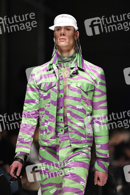 Auftaktshow 'Mercedes-Benz presents fashion talents from South Africa' auf der Berlin Fashion Week Autumn/Winter 2020