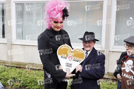 Trauerfeier für Jan Fedder in Hamburg