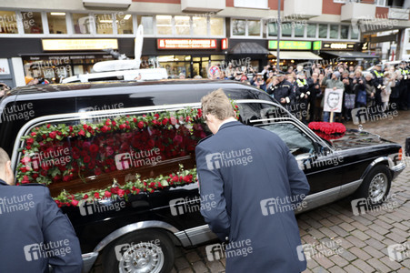 Trauerfeier für Jan Fedder in Hamburg