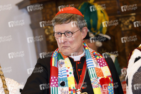 Kardinal Woelki begrüsst das Kölner Karneval Dreigestirn in Köln