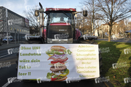 Trecker-Demo 'Land schafft Verbindung' in Hannover