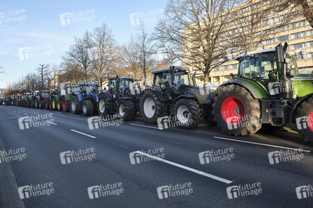 Trecker-Demo 'Land schafft Verbindung' in Hannover