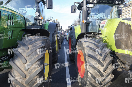 Trecker-Demo 'Land schafft Verbindung' in Hannover