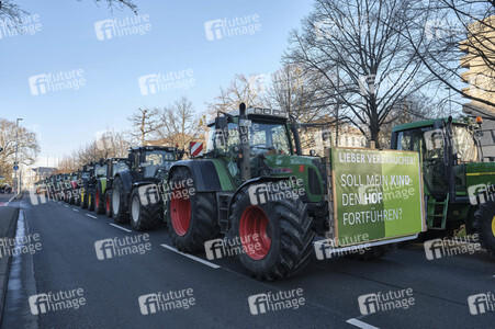 Trecker-Demo 'Land schafft Verbindung' in Hannover