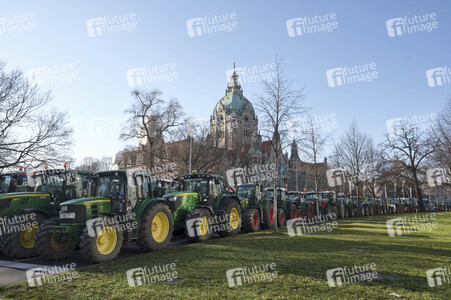 Trecker-Demo 'Land schafft Verbindung' in Hannover
