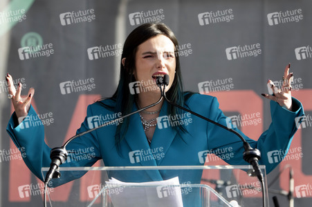 4. Women's March in Los Angeles