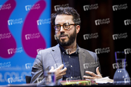 Jonathan Safran Foer und Robert Stadlober auf der lit.cologne 2020 in Köln